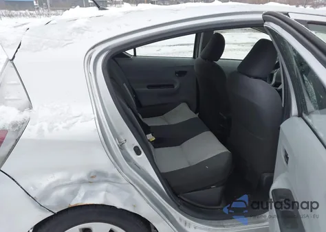 2012 Toyota Prius C Two z USA, uszkodzony, nr VIN JTDKDTB33C1006279